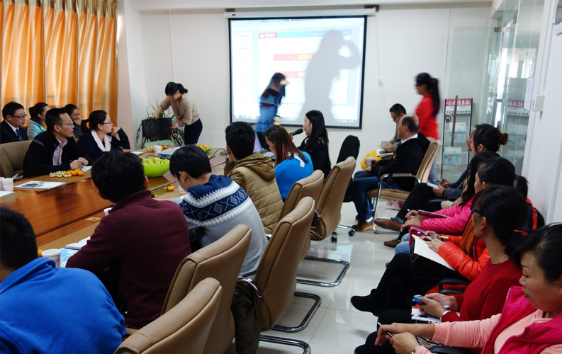 目前天度客户沙龙已顺利举行4期，我们将一直秉承全公益、净干货、不推销产品的理念，助力天度新老客户开展网络营销和移动互联网营销。